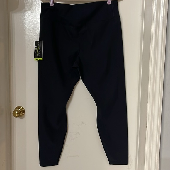 NIKE NWT WOMEN PLUS SIZE 2X Training Tights Power Sculpt HYPER Black BV1530 010 - Picture 3 of 12